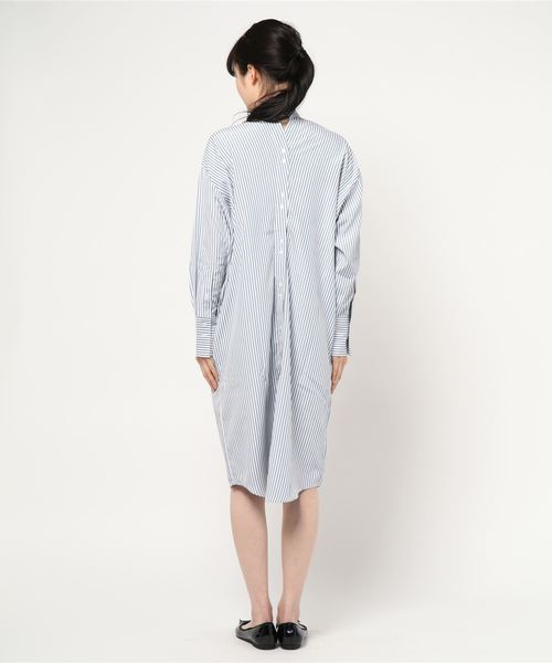 KOBE LETTUCE（コウベレタス）の「【WEARISTA田中亜希子さん×KOBE LETTUCEコラボ】ハイネックバックベルトシャツワンピース（シャツワンピース・レディース・ブラック/ベージュ/オフホワイト/ストライプ・FREE）」の7枚目の写真