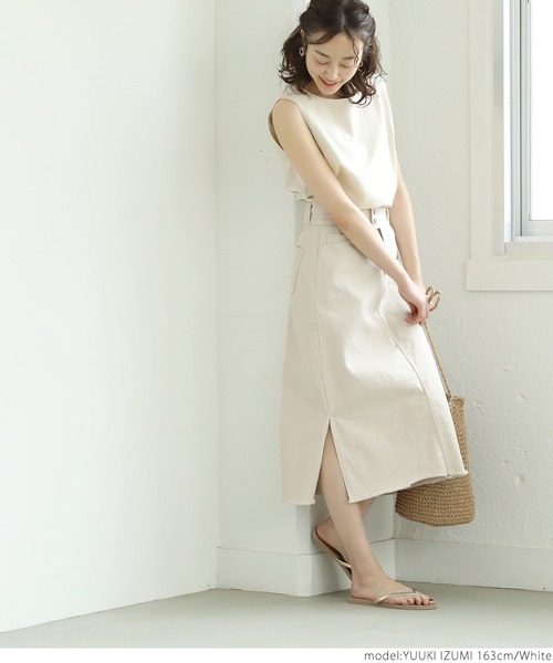 coca（coca）（コカ）の「サイドスリット入りホワイトデニムスカート（デニムスカート・レディース・ホワイト・M/L）」の7枚目の写真