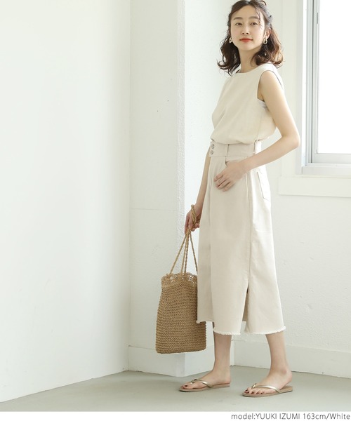 coca（coca）（コカ）の「サイドスリット入りホワイトデニムスカート（デニムスカート・レディース・ホワイト・M/L）」の6枚目の写真