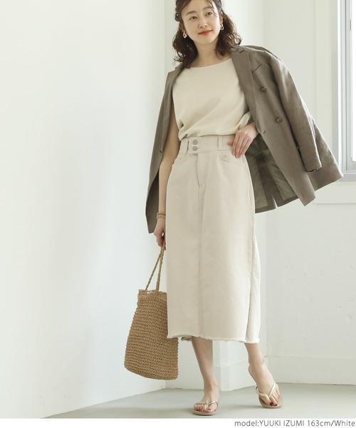 coca（coca）（コカ）の「サイドスリット入りホワイトデニムスカート（デニムスカート・レディース・ホワイト・M/L）」の2枚目の写真