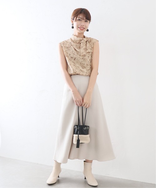 La TOTALITE(ラトータリテ)の「フレンチスリーブタイブラウス【手洗い可能】(シャツ/ブラウス・レディース・ベージュ/グリーン/アイボリー・FREE)」の10枚目の写真