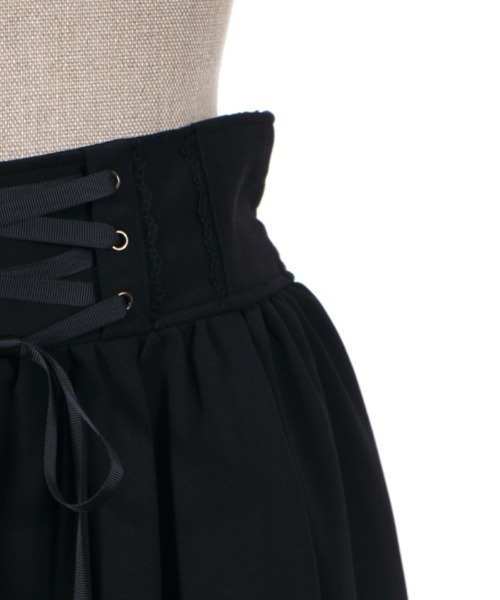 axes femme POETIQUE（アクシーズファムポエティック）の「バックフリルレースアップＳＫ（スカート・レディース・サックスブルー/ブラック/ピンク・MEDIUM）」の7枚目の写真