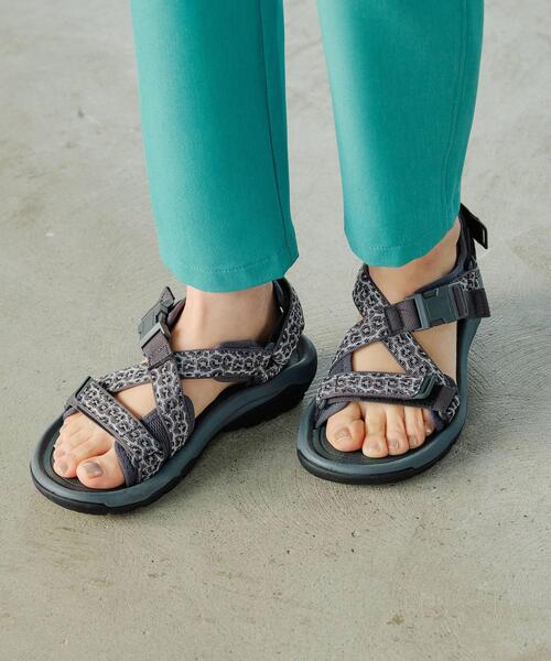 Teva（テバ）の「◆[ 別注 ][ テバ ] Teva SC GLRW VERGE レオパード サンダル（サンダル・レディース・その他1・5/8/6/7）」の2枚目の写真