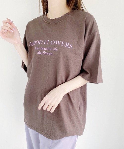 CLEA(クレア)の「bicolor logo tee(Tシャツ/カットソー・レディース・ブラウン/アイボリー/グレイッシュベージュ・FREE)」の7枚目の写真