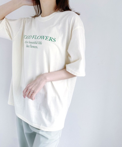 CLEA(クレア)の「bicolor logo tee(Tシャツ/カットソー・レディース・ブラウン/アイボリー/グレイッシュベージュ・FREE)」の4枚目の写真