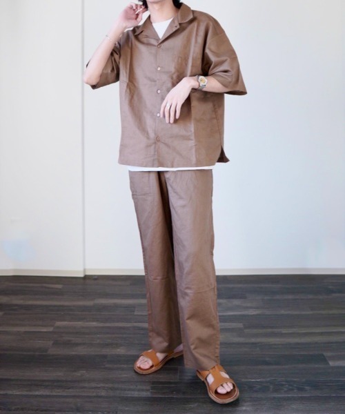 y/m by れぽすけ（イムバイレポスケ）の「3WAYリネンライクオープンカラーシャツ（シャツ/ブラウス・メンズ・チャコールグレー/ブラウン/アイボリー・MEDIUM/LARGE）」の5枚目の写真