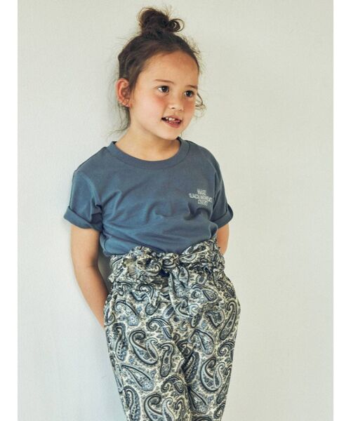 Ungrid（アングリッド）の「Kids エンブロイダリーTee（Tシャツ/カットソー・キッズ・ブラック/オフホワイト/ブルー/サーモンピンク・100/120）」の3枚目の写真