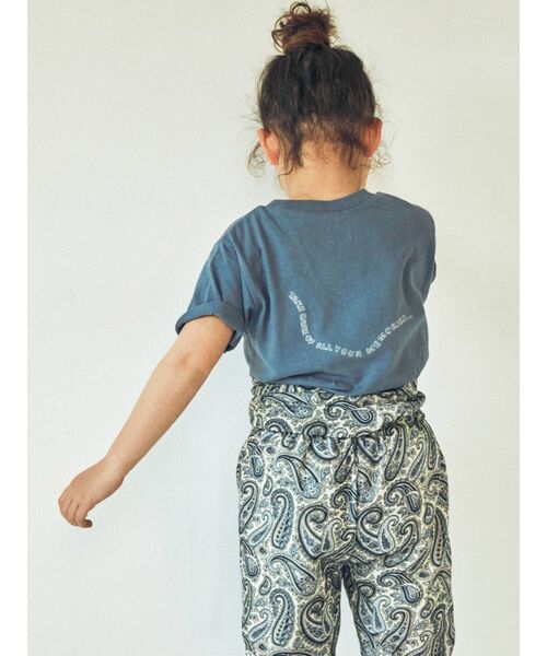 Ungrid（アングリッド）の「Kids エンブロイダリーTee（Tシャツ/カットソー・キッズ・ブラック/オフホワイト/ブルー/サーモンピンク・100/120）」の14枚目の写真