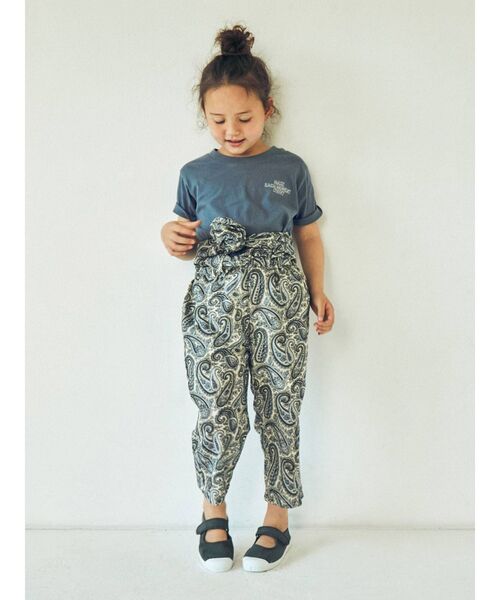 Ungrid（アングリッド）の「Kids エンブロイダリーTee（Tシャツ/カットソー・キッズ・ブラック/オフホワイト/ブルー/サーモンピンク・100/120）」の6枚目の写真