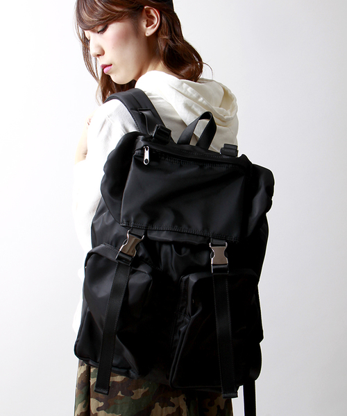 WEGO(ウィゴー)の「WEGO/ダブルポケットフラップリュック(バックパック/リュック・メンズ・ブラック/ネイビー・FREE)」の3枚目の写真