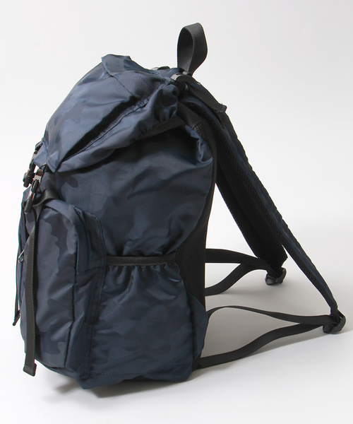 WEGO(ウィゴー)の「WEGO/ダブルポケットフラップリュック(バックパック/リュック・メンズ・ブラック/ネイビー・FREE)」の6枚目の写真