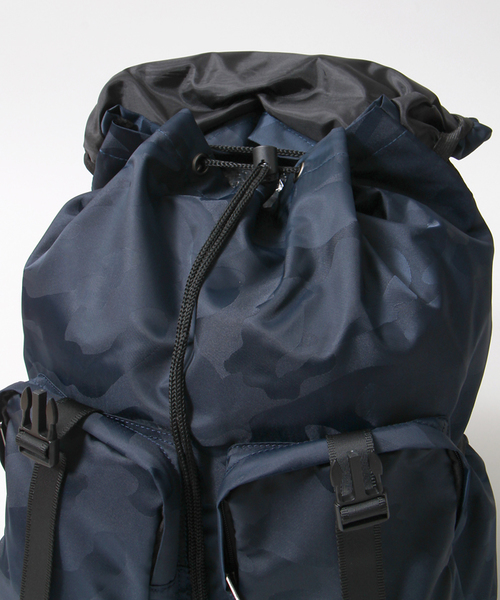 WEGO(ウィゴー)の「WEGO/ダブルポケットフラップリュック(バックパック/リュック・メンズ・ブラック/ネイビー・FREE)」の11枚目の写真