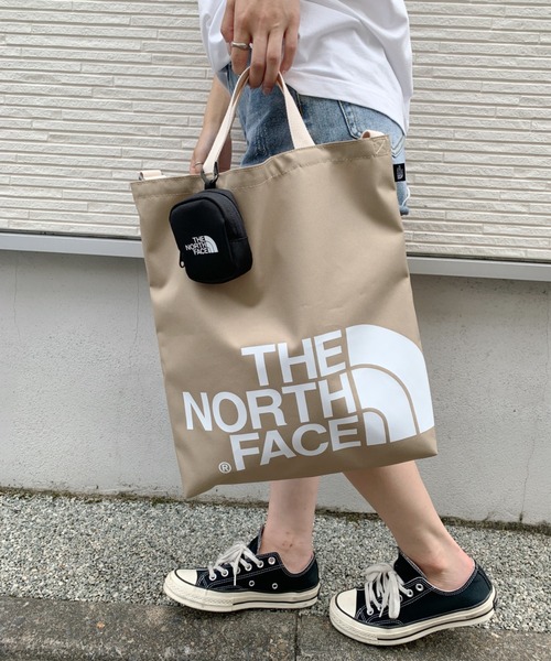 THE NORTH FACE（ザノースフェイス）の「【THE NORTH FACE】 ザ・ノース・フェイス / MINI POUCH ミニ ポーチ（ポーチ・レディース・ブラック/マスタード/カーキ/アイボリー・FREE）」の21枚目の写真