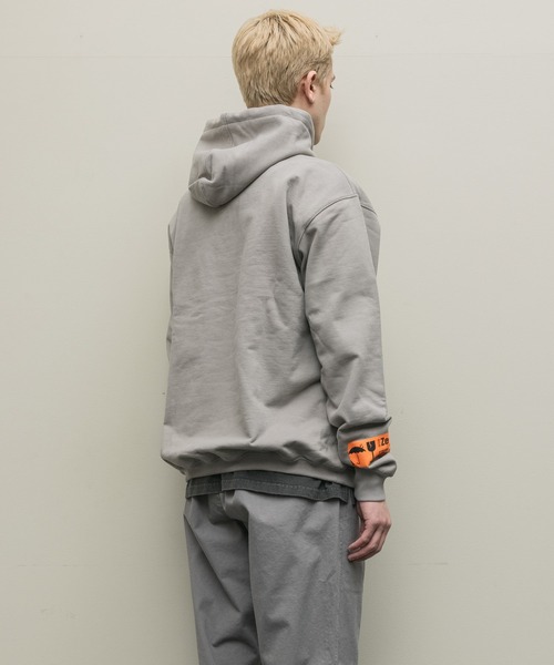 bal（バル）の「【2021秋冬】CONTRAST STITCH HOODED SWEAT SHIRT（パーカー・レディース・グレイッシュベージュ/チャコール・LARGE/X-LARGE/MEDIUM）」の13枚目の写真