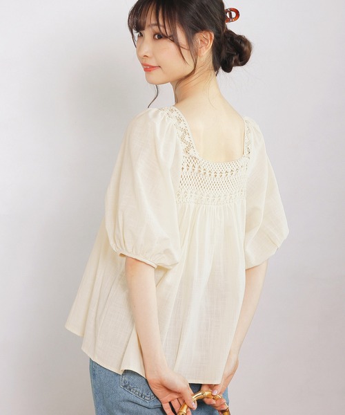 Crisp yours（クリスプユアーズ）の「【WEB限定】スクエアレースパフブラウス（シャツ/ブラウス・レディース・ホワイト/アイボリー・FREE）」の12枚目の写真