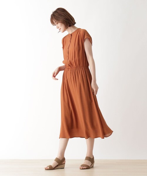 DRESKIP(ドレスキップ)の「◆バンドカラーフレアーワンピース(ワンピース・レディース・グレー系その他/カーキ/ダークオレンジ・02/03/04)」の3枚目の写真