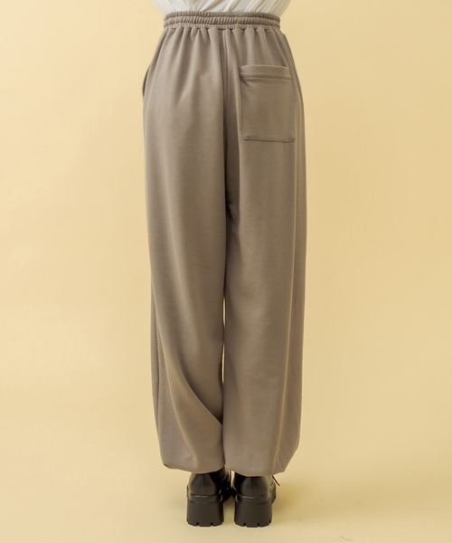 RASVOA（ラスボア）の「【セットアップ着用可】ビンテージダメージスウェットパンツ（スウェットパンツ・レディース・チャコールグレー/グリーン/グレイッシュベージュ・FREE）」の18枚目の写真