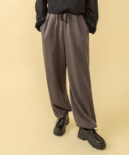 RASVOA（ラスボア）の「【セットアップ着用可】ビンテージダメージスウェットパンツ（スウェットパンツ・レディース・チャコールグレー/グリーン/グレイッシュベージュ・FREE）」の7枚目の写真