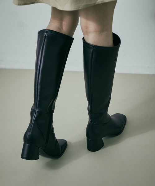 Juze（ジュゼ）の「スクエアトゥストレッチロングブーツ（ブーツ・レディース・ブラック/ホワイト系その他・L/M/S）」の14枚目の写真