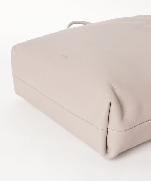 FOSSIL（フォッシル）の「GIGI CROSSBODY ZB1526788（メッセンジャーバッグ・レディース・グレー・FREE）」の5枚目の写真