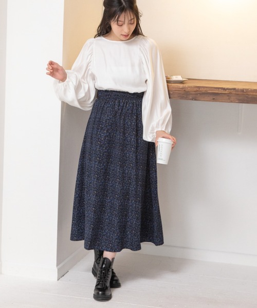 Mysa&Liina(ミーサリーナ)の「レトロフラワースカート(スカート・レディース・ブラック/ベージュ・M)」の3枚目の写真