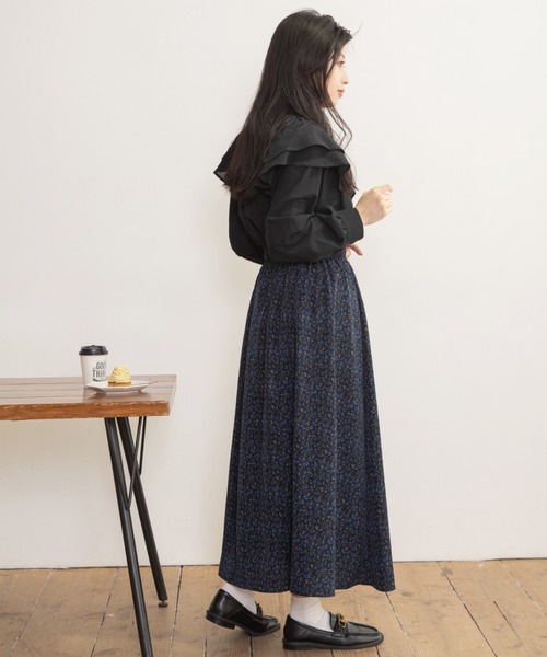 Mysa&Liina(ミーサリーナ)の「レトロフラワースカート(スカート・レディース・ブラック/ベージュ・M)」の14枚目の写真
