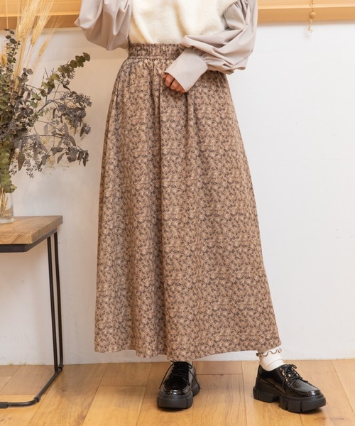 Mysa&Liina(ミーサリーナ)の「レトロフラワースカート(スカート・レディース・ブラック/ベージュ・M)」の19枚目の写真