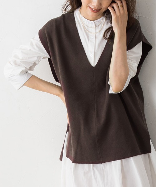 Pierrot（ピエロ）の「ミラノリブVネックニットベスト（ベスト・レディース・アイボリー/ブラック/ダークブラウン・M/L）」の6枚目の写真