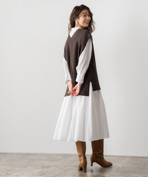 Pierrot（ピエロ）の「ミラノリブVネックニットベスト（ベスト・レディース・アイボリー/ブラック/ダークブラウン・M/L）」の9枚目の写真