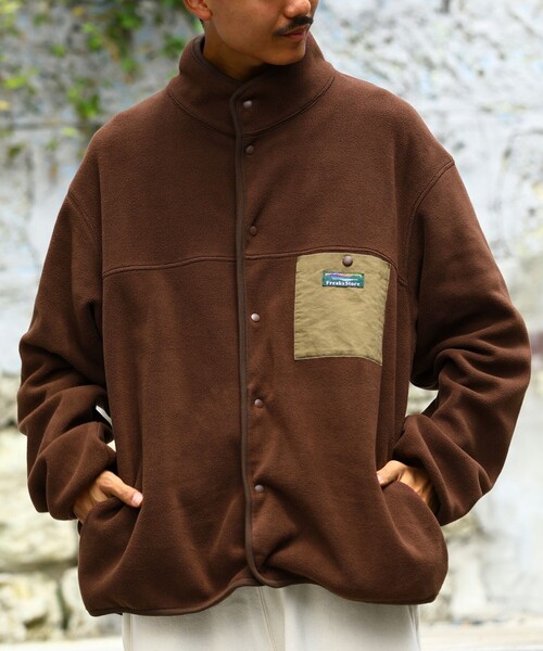 FREAK'S STORE(フリークスストア)の「WEB限定 ビッグシルエット フリース スナップカーディガン/フリースジャケット/フリースブルゾン(ブルゾン・メンズ・ブラック/グレー/ブラウン/オリーブ/ブルー・SMALL/MEDIUM/LARGE)」の14枚目の写真