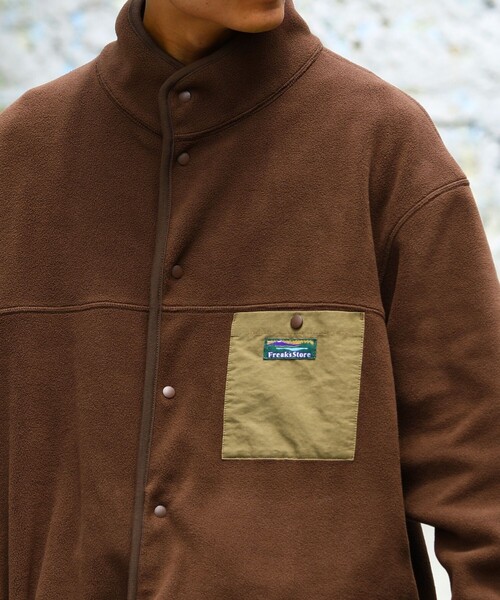 FREAK'S STORE(フリークスストア)の「WEB限定 ビッグシルエット フリース スナップカーディガン/フリースジャケット/フリースブルゾン(ブルゾン・メンズ・ブラック/グレー/ブラウン/オリーブ/ブルー・SMALL/MEDIUM/LARGE)」の20枚目の写真