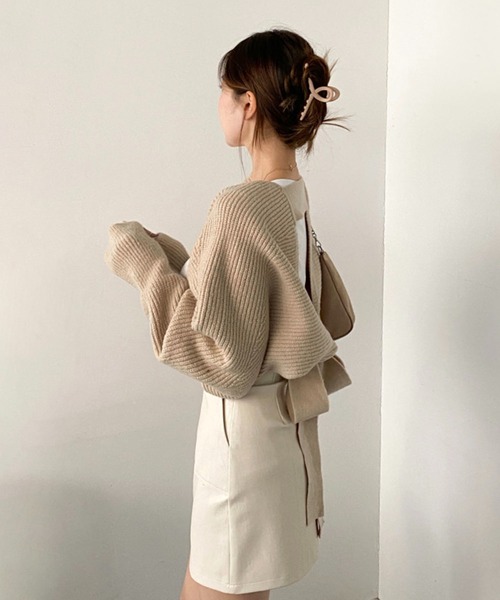 me+em select(ミームセレクト)の「※※【韓国製】バックリボンショートドルマンニットカーデ(選べる2素材)《 大好評につきNEWカラー追加! 》(カーディガン/ボレロ・レディース・ブラック/ベージュ/ピンク/イエロー/ブルー/ダークブラック/ダークベージュ/ダークブルー/ダークパープル/ダークオレンジ/アイボリー/グリーン系その他・FREE)」の16枚目の写真
