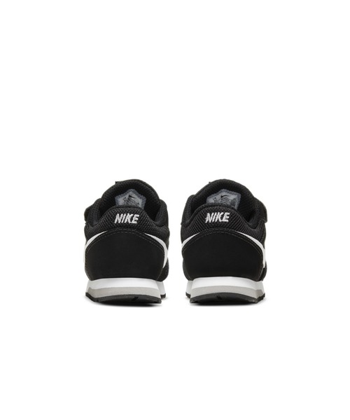 NIKE（ナイキ）の「ナイキ MD ランナー 2 キッズシューズ / Nike MD Runner 2 Baby/Toddler Shoe（スニーカー・キッズ・ブラック・12/15 /13/16）」の5枚目の写真