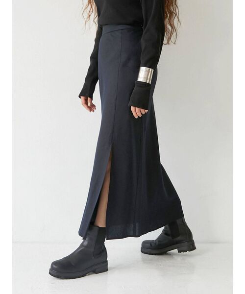 Ungrid（アングリッド）の「スリットフレアスカート（スカート・レディース・ブラック/ターコイズブルー/ベージュ・FREE）」の4枚目の写真