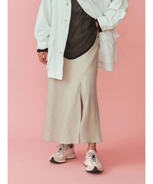 Ungrid（アングリッド）の「スリットフレアスカート（スカート・レディース・ブラック/ターコイズブルー/ベージュ・FREE）」の10枚目の写真