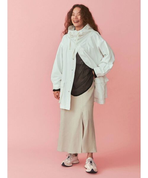 Ungrid（アングリッド）の「スリットフレアスカート（スカート・レディース・ブラック/ターコイズブルー/ベージュ・FREE）」の11枚目の写真