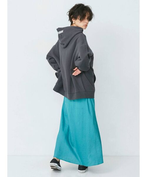 Ungrid（アングリッド）の「スリットフレアスカート（スカート・レディース・ブラック/ターコイズブルー/ベージュ・FREE）」の17枚目の写真