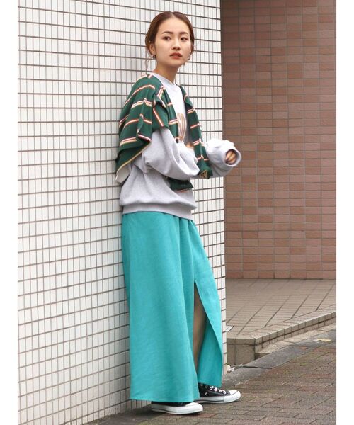 Ungrid（アングリッド）の「スリットフレアスカート（スカート・レディース・ブラック/ターコイズブルー/ベージュ・FREE）」の22枚目の写真