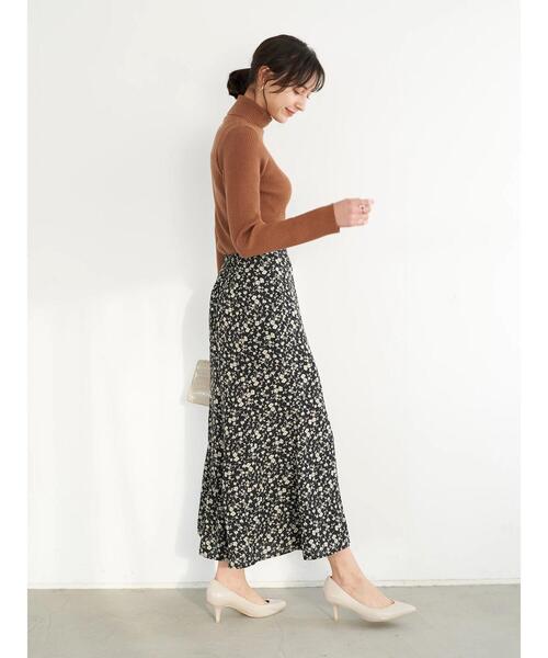 earth music&ecology（アースミュージックアンドエコロジー）の「リブタートルニット＊（ニット/セーター・レディース・アイボリー/ブラック/杢グレー/キャメル・M/S）」の12枚目の写真