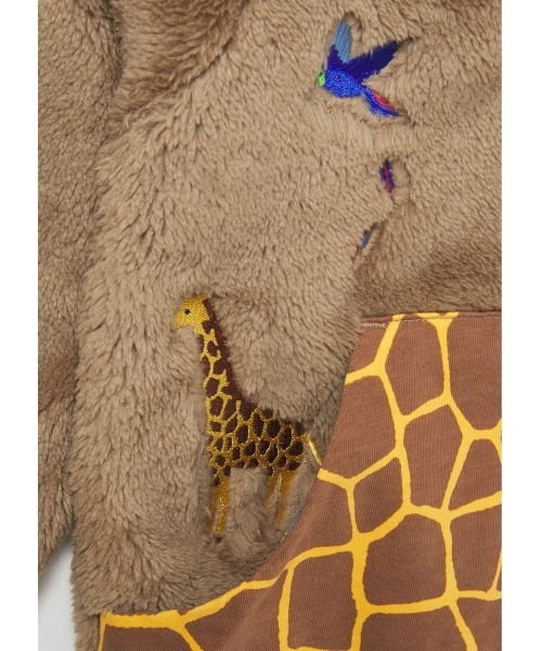 Design Tshirts Store graniph（デザイン　ティーシャツ　ストア　グラニフ）の「アニマルフェイクファー｜キッズアニマルポケットパーカー（パーカー・キッズ・ベージュ・100/110/120/130/140）」の7枚目の写真