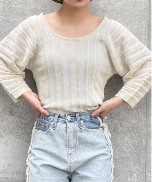 Solace（ソレイス）の「ランタンスリーブニュアンスシアーストライプトップス（Tシャツ/カットソー・レディース・ベージュ/イエロー/ブルー・FREE）」の4枚目の写真