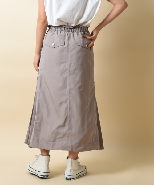 INTERPLANET(インタープラネット)の「サイドプリーツミリタリースカート(スカート・レディース・カーキ/ネイビー/グレイッシュベージュ/ベージュ/ブルー/カーキ系1・FREE)」の19枚目の写真