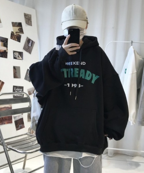 MGV(エムジーヴィー)の「フロントロゴオーバーサイズフーディー(パーカー・メンズ・ホワイト/ブラック/グレー・MEDIUM/LARGE/X-LARGE)」の6枚目の写真