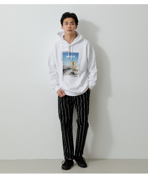 AZUL by moussy(アズールバイマウジー)の「MIND OF ONES OWN HOODIE/マインドオブワンスオウンフーディ(パーカー・メンズ・ホワイト/ブラック/ライトピンク・MEDIUM/LARGE)」の10枚目の写真