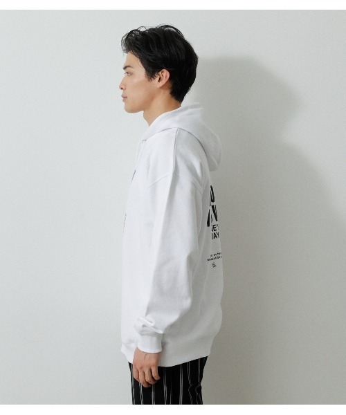 AZUL by moussy(アズールバイマウジー)の「MIND OF ONES OWN HOODIE/マインドオブワンスオウンフーディ(パーカー・メンズ・ホワイト/ブラック/ライトピンク・MEDIUM/LARGE)」の12枚目の写真