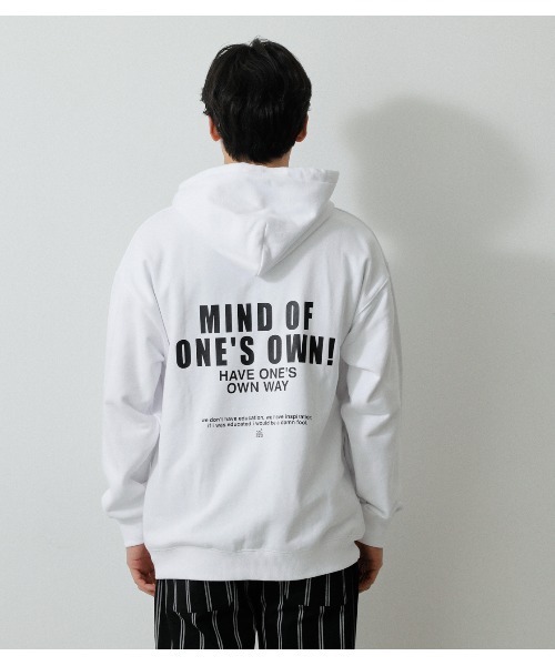 AZUL by moussy(アズールバイマウジー)の「MIND OF ONES OWN HOODIE/マインドオブワンスオウンフーディ(パーカー・メンズ・ホワイト/ブラック/ライトピンク・MEDIUM/LARGE)」の13枚目の写真