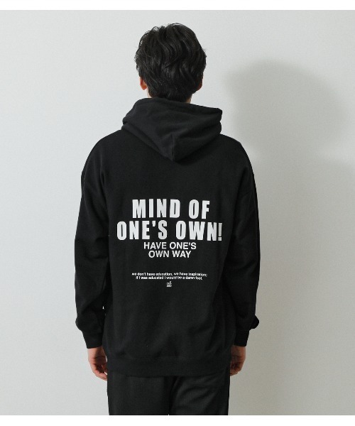 AZUL by moussy(アズールバイマウジー)の「MIND OF ONES OWN HOODIE/マインドオブワンスオウンフーディ(パーカー・メンズ・ホワイト/ブラック/ライトピンク・MEDIUM/LARGE)」の22枚目の写真