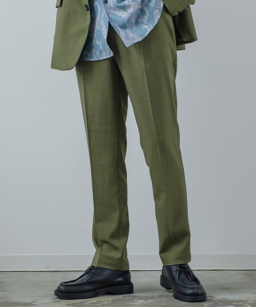 improves(インプローブス)の「ナチュラルストレッチ タック ストレート スラックスパンツ セットアップ対応(スラックス・メンズ・ブラウン/チャコール/グリーン・LARGE/MEDIUM)」の1枚目の写真