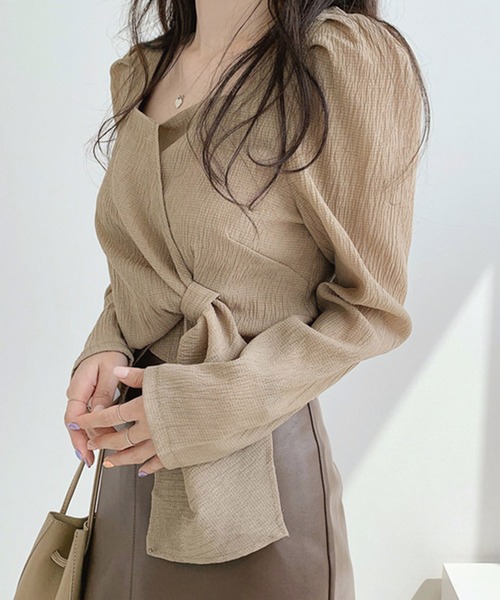 Dita Muaj.(ディータムアージュ)の「スクエアカラー変形クロップドブラウス(シャツ/ブラウス・レディース・ブラック/オフホワイト/グレイッシュベージュ・S/M)」の14枚目の写真