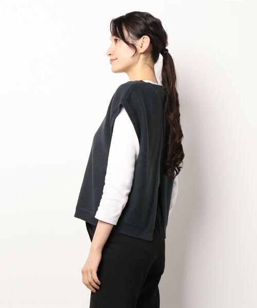 Samansa Mos2（サマンサ モスモス）の「かぎ針後ろ開きベスト（ベスト・レディース・キナリ/ネイビー/ベージュ・ﾌﾘ-）」の4枚目の写真